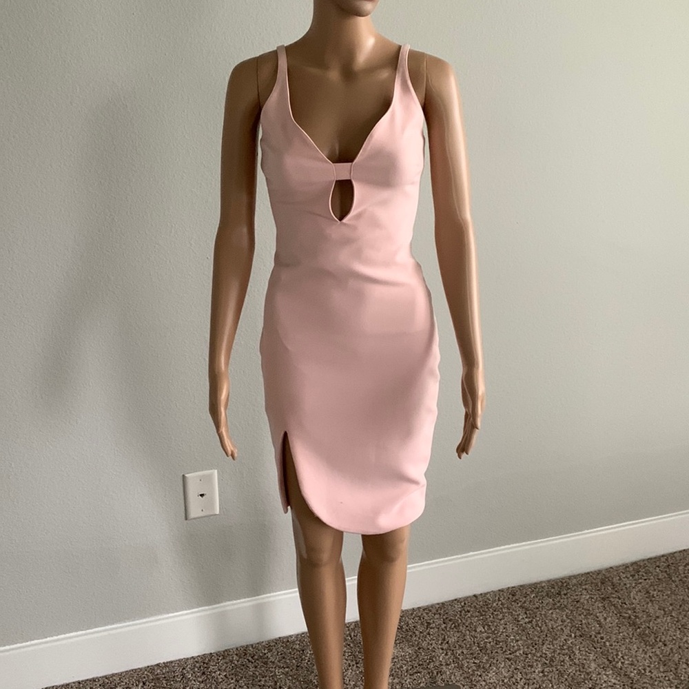 Elizabeth & James pastel pink cocktail dress with left leg slit